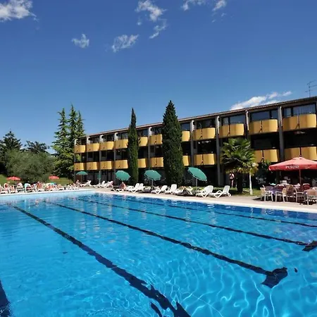 Palme & Hotel Garda (Verona)