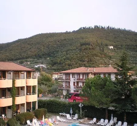 Palme & 3* Garda (Verona)